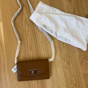 NWT Michael Kors Karson wallet clutch cross body bag